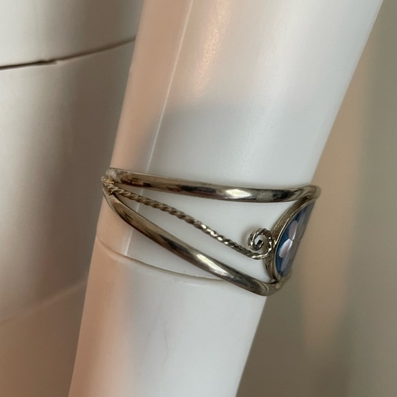 VINTAGE ALPACA MEXICO Blue Flower MOTHER OF PEARL Shell Mosaic CUFF BRACELET - Picture 4 of 12